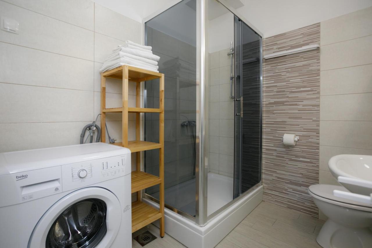 Oliva Apartment Vrbnik Ngoại thất bức ảnh